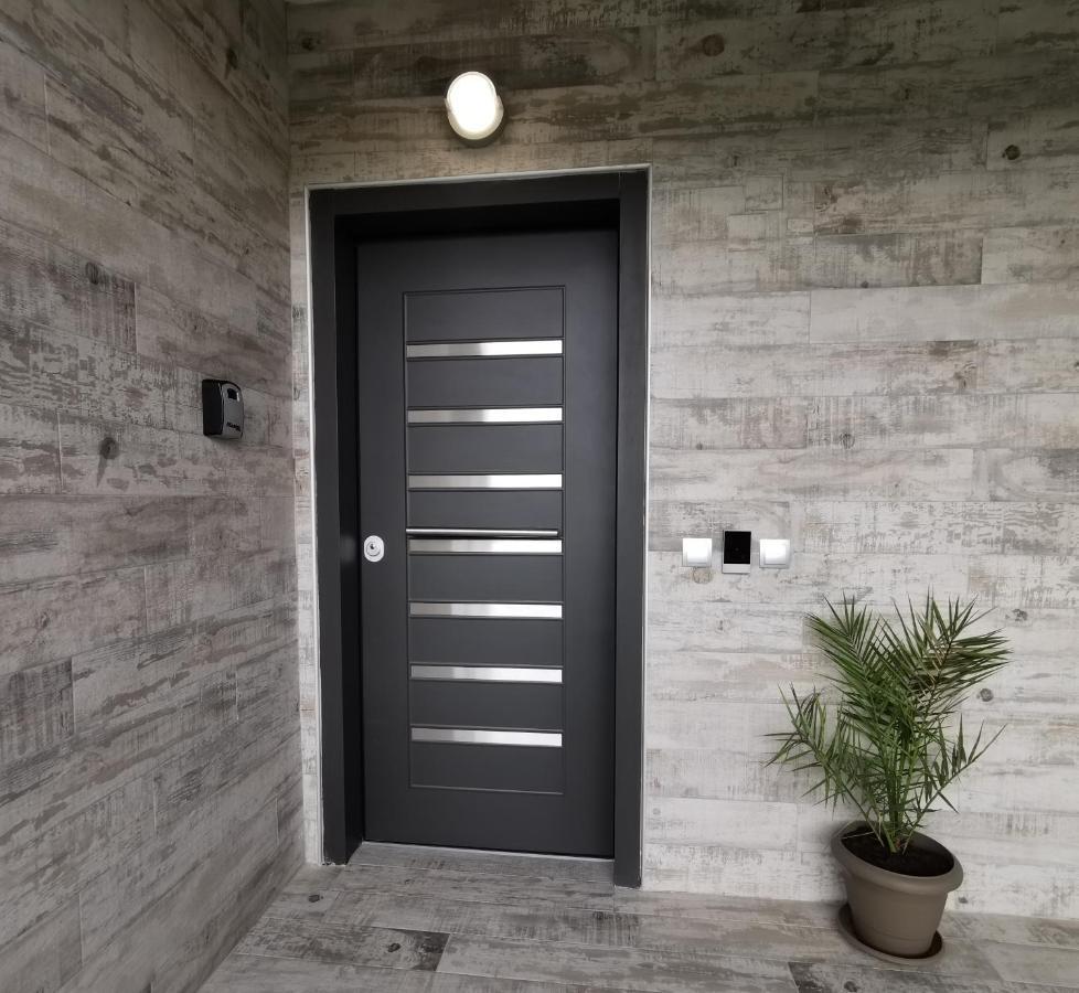 Family Apartment Zornitsa Néa Fókaia Dış mekan fotoğraf
