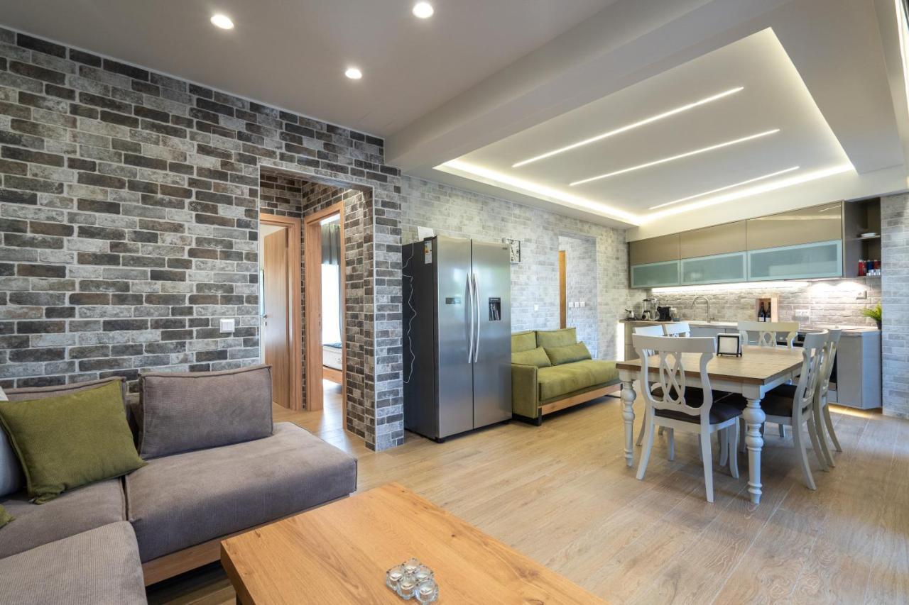 Family Apartment Zornitsa Néa Fókaia Dış mekan fotoğraf